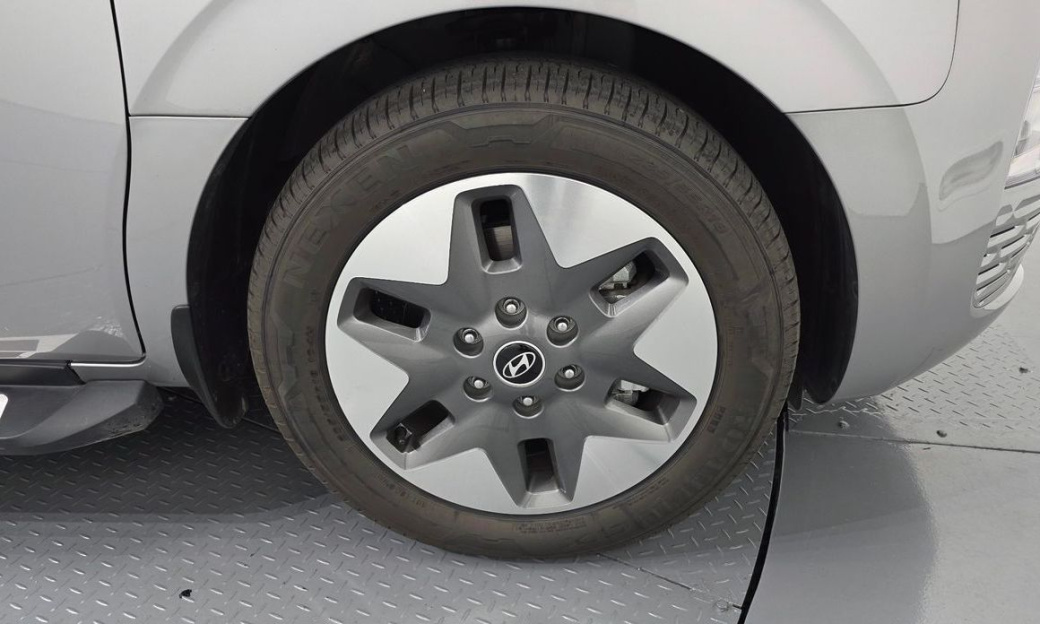 Hyundai Staria Tourer 9-Seater, 2025