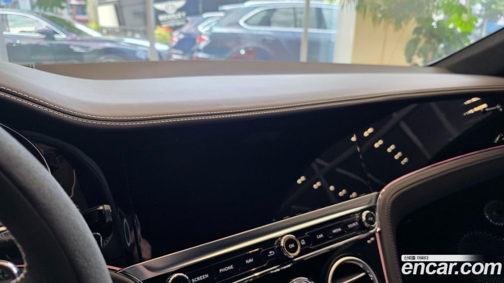 Bentley Continental 4.0 GTS, 2024