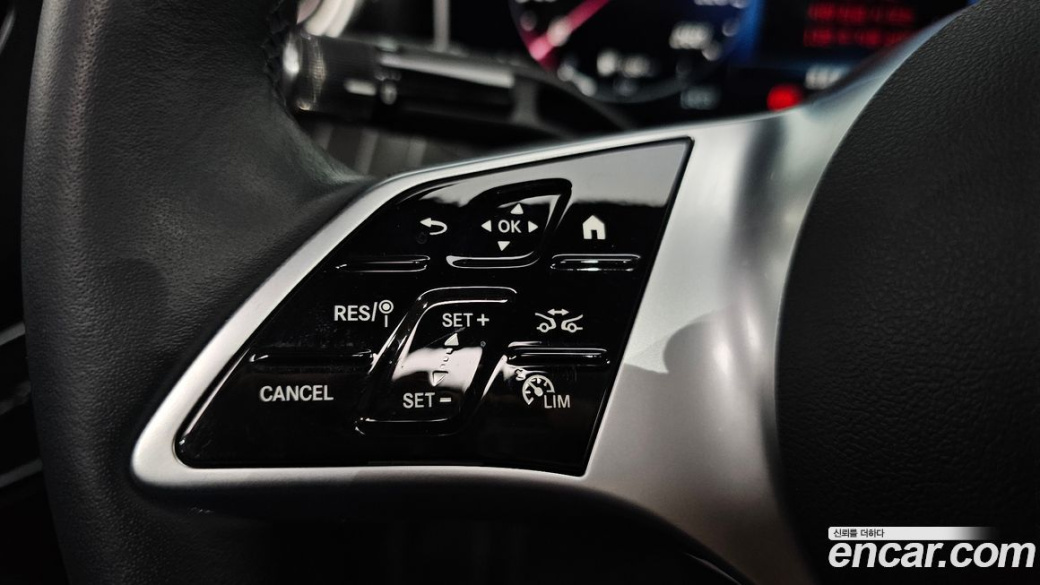 Mercedes-Benz C-Class C300 4MATIC Avantgarde, 2024