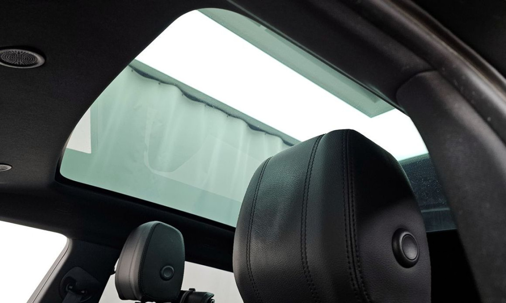 Land Rover Range Rover Evoque P250 R-Dynamic SE, 2021