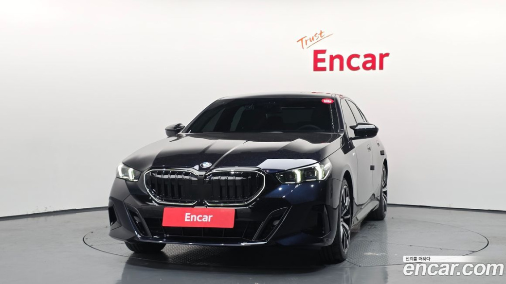 BMW 5-Series 530i xDrive M Sport, 2025