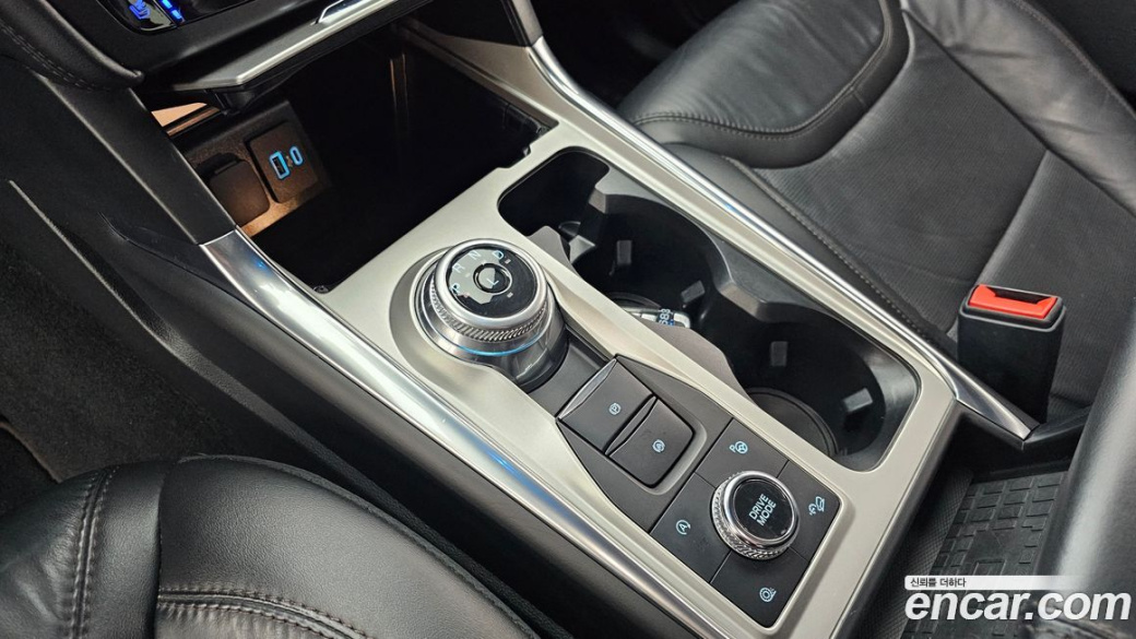Ford Explorer 3.0 Platinum 4WD, 2022