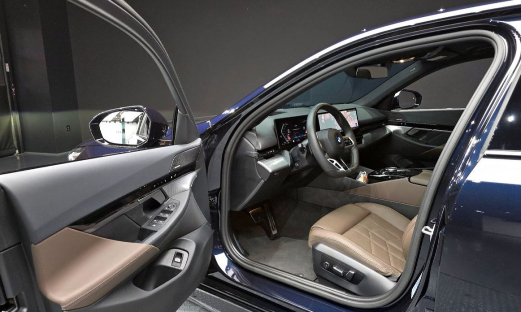 BMW 5-Series 520i M Sport, 2024