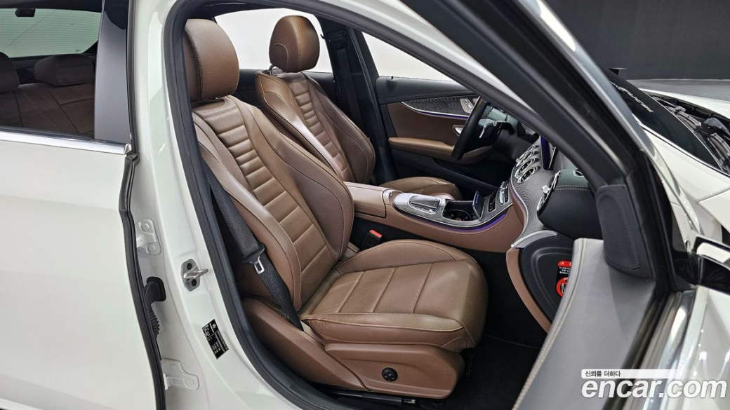 Mercedes-Benz E-Class E350 4MATIC Avantgarde, 2022