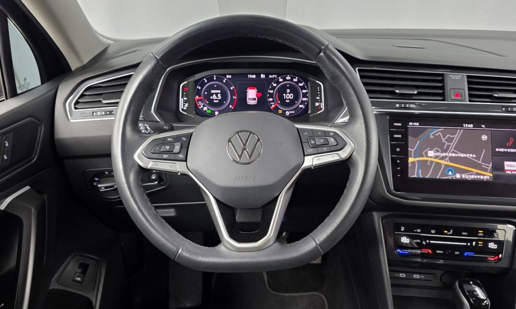 Volkswagen Tiguan 2.0 TSI Prestige, 2024