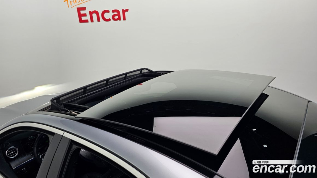 Mercedes-Benz E-Class E350 4MATIC AMG Line, 2022