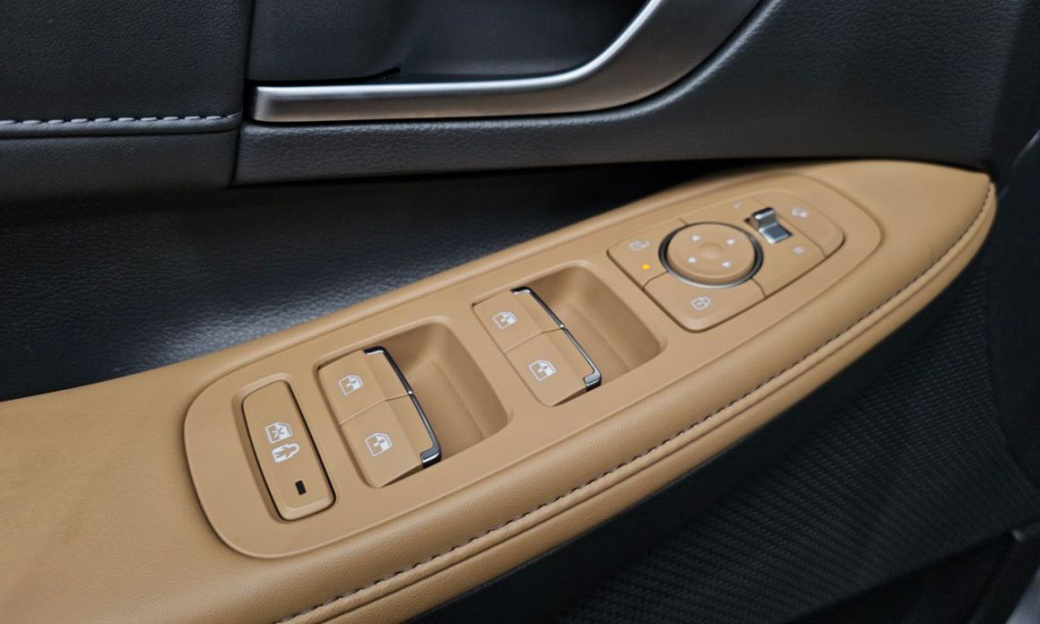 Hyundai Sonata 2.0, 2024