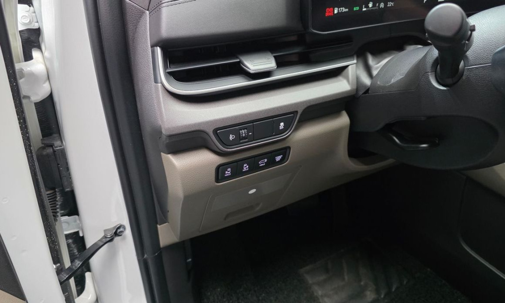 Kia Carnival 9-Seater Noblesse, 2025