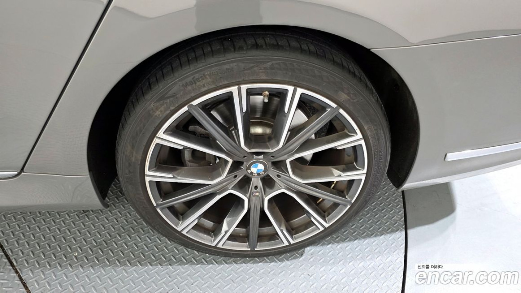BMW 7-Series 740i M Sport, 2022