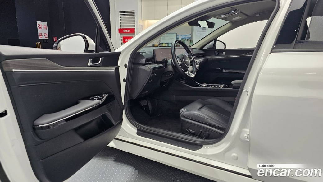 Kia K5 2.0, 2024