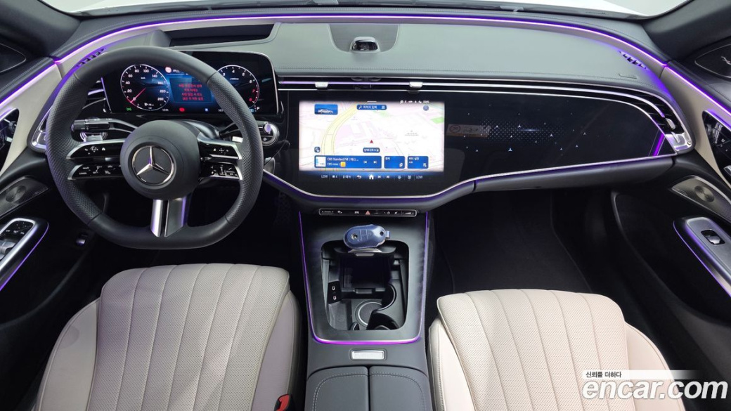Mercedes-Benz E-Class E300 4MATIC AMG Line, 2025