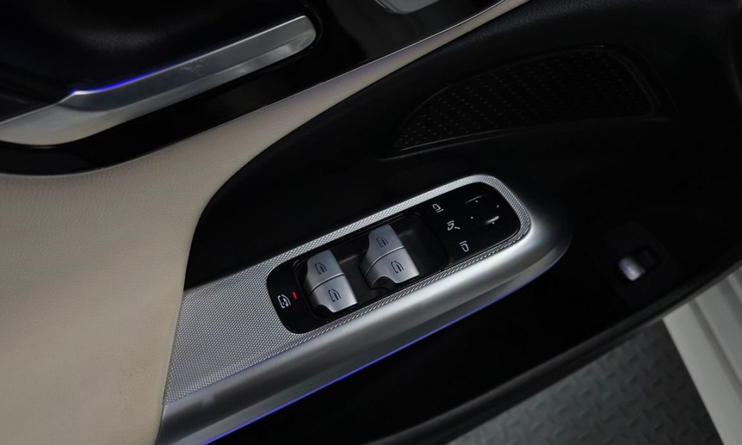 Mercedes-Benz E-Class E200 Avantgarde, 2024