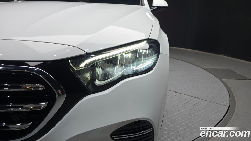 Mercedes-Benz E-Class E220d 4MATIC Exclusive, 2024