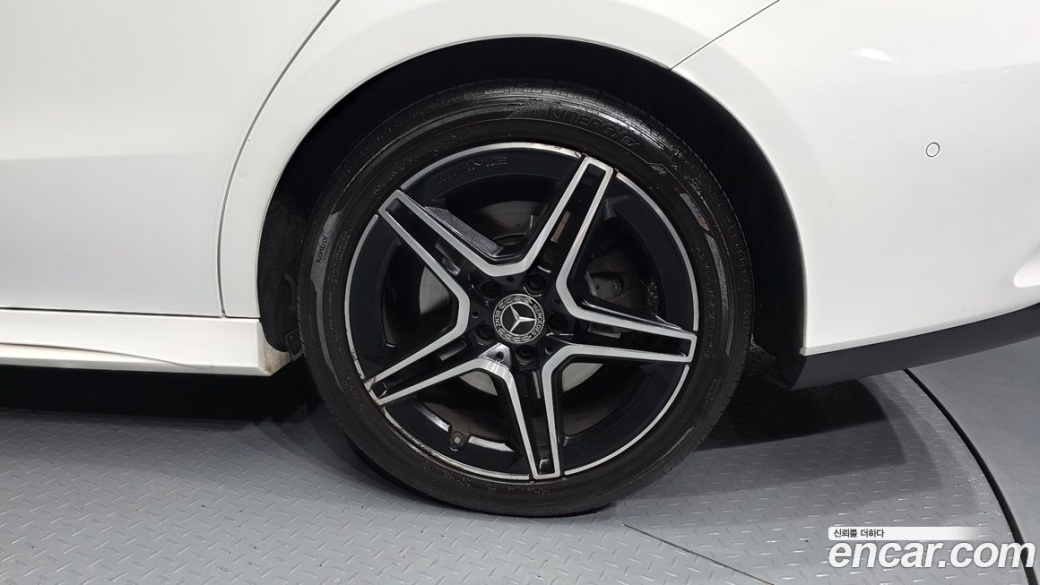 Mercedes-Benz CLA-Class CLA250 4MATIC, 2021