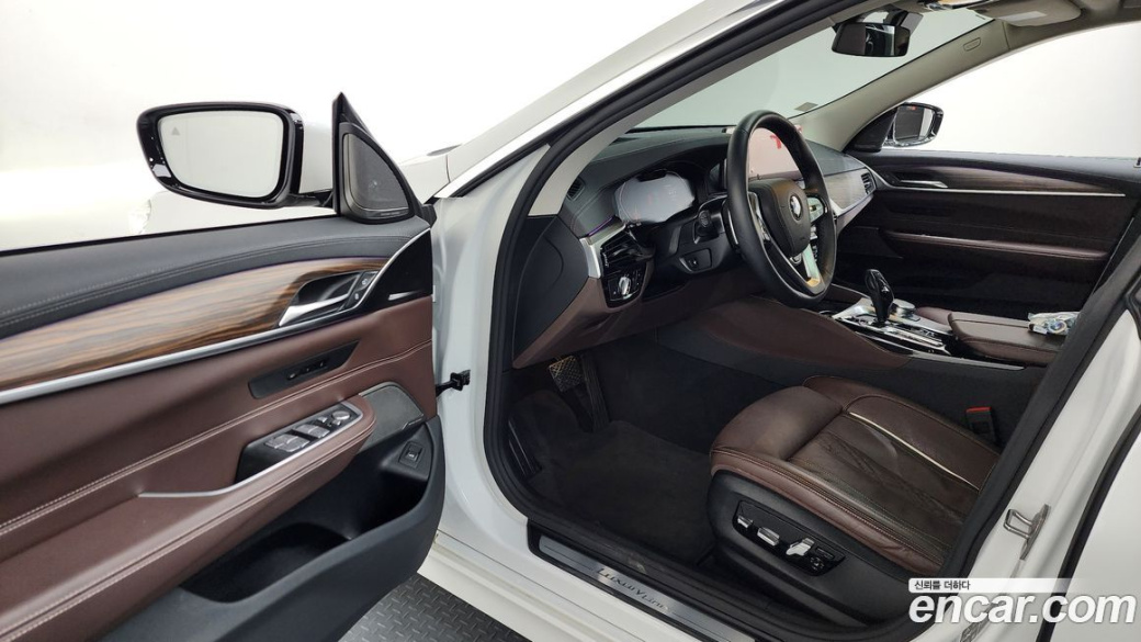 BMW Gran Turismo 630i xDrive Luxury, 2023