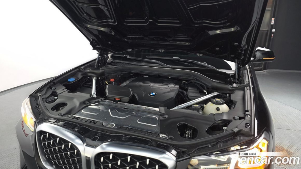 BMW X4 xDrive20i M Sport, 2023