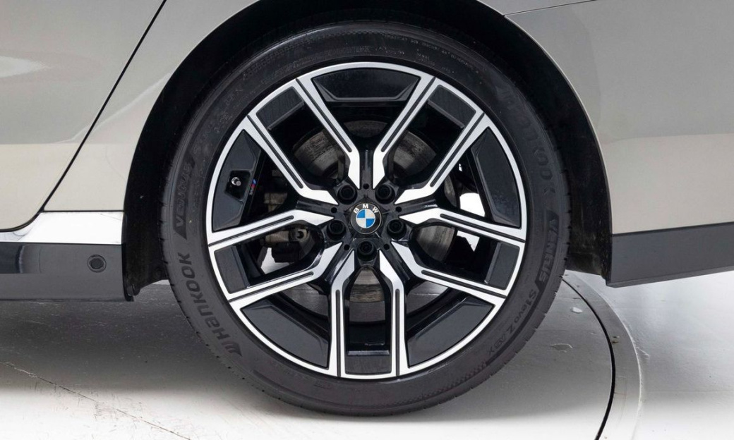 BMW 7-Series 740d xDrive M Sport, 2024