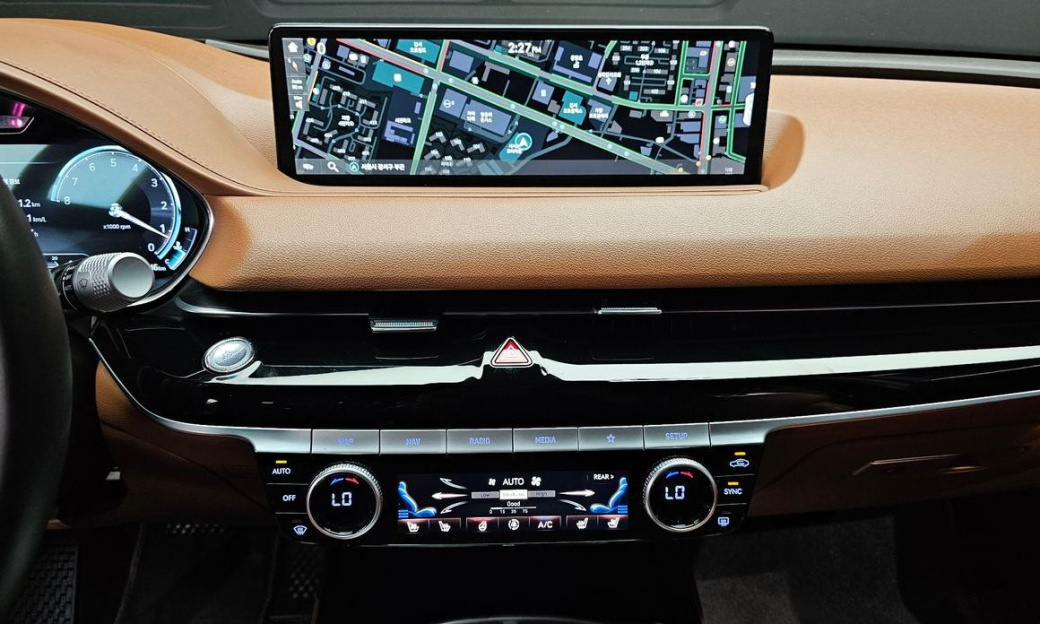 Genesis G80 Gasoline 2.5 Turbo AWD, 2022