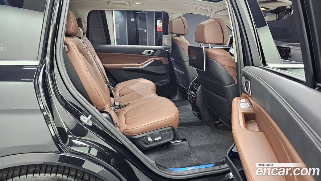 BMW X7 xDrive 40i Design Pure Excellence 7-Seater, 2022
