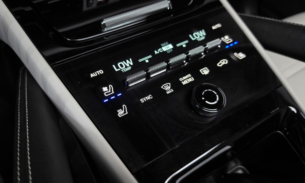 Porsche Cayenne 3.0, 2024