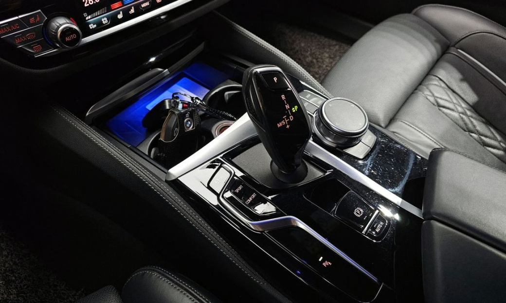 BMW 5-Series 530i M Sport Package, 2022