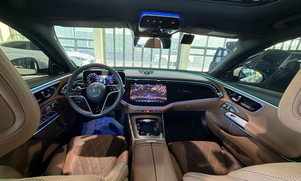 Mercedes-Benz E-Class E450 4MATIC, 2024