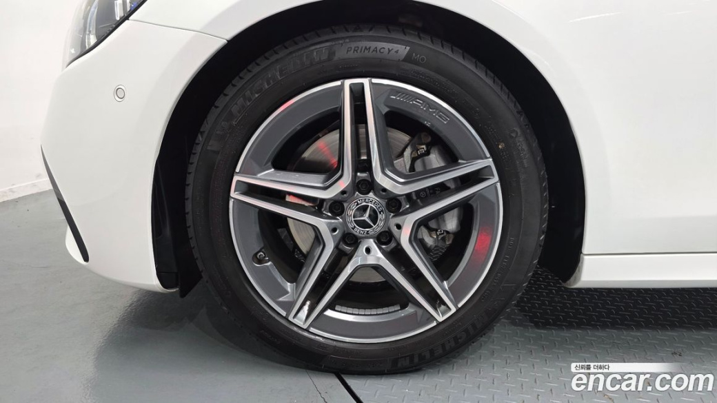 Mercedes-Benz E-Class E250 AMG Line, 2023
