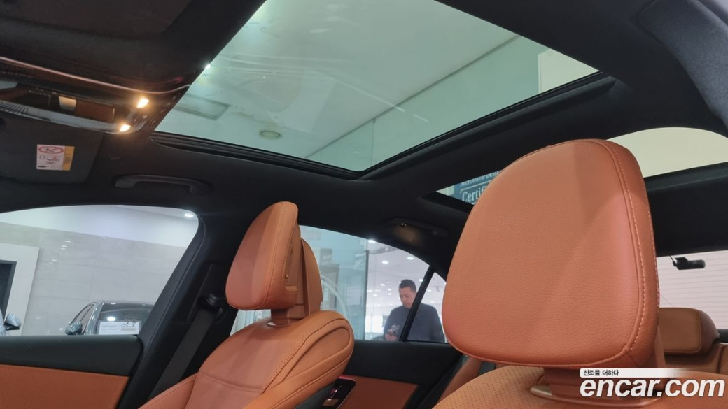 Mercedes-Benz C-Class C200 Avantgarde, 2025