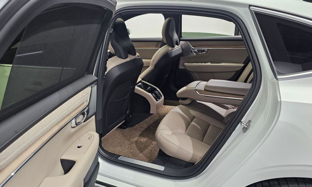 Volvo S90 B5 Ultra Bright, 2026
