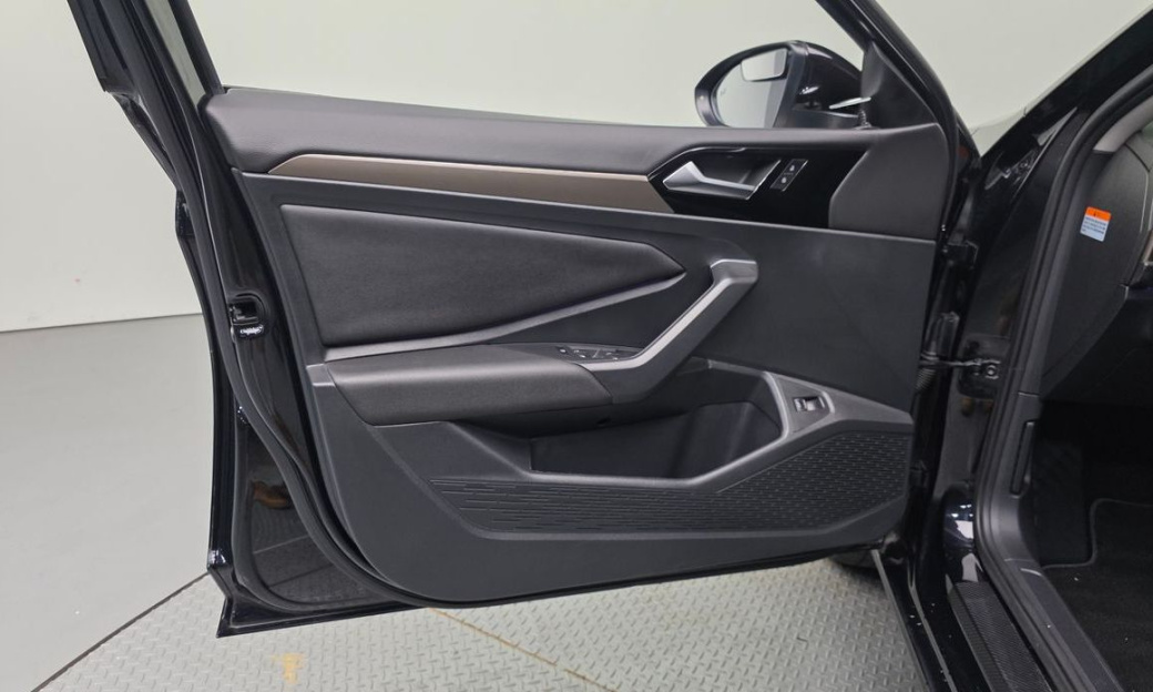 Volkswagen Jetta 1.4 TSI Prestige, 2021