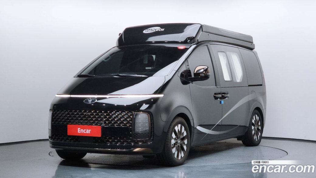 Hyundai Staria 4WD , 2022