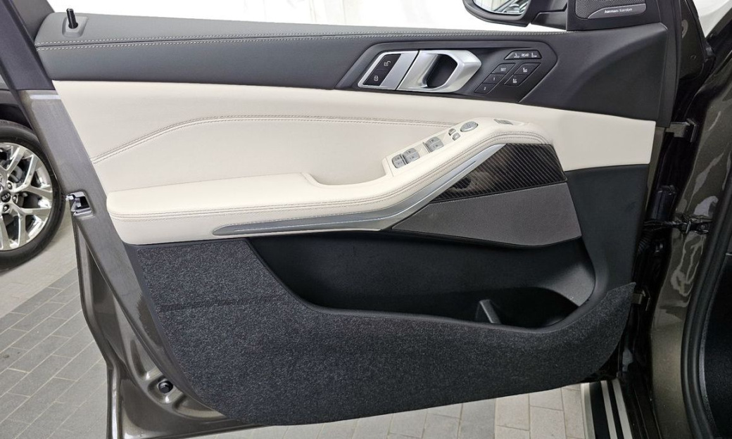 BMW X7 xDrive 40i M Sport 7STR, 2025
