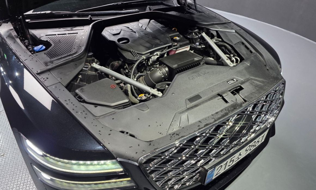 Genesis G80 Gasoline 2.5 Turbo AWD, 2025