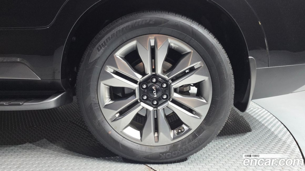 Kia Mohave Diesel 3.0 4WD 7-Seater, 2023