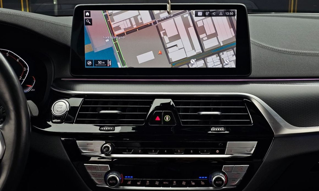 BMW 5-Series 520i M Sport, 2023