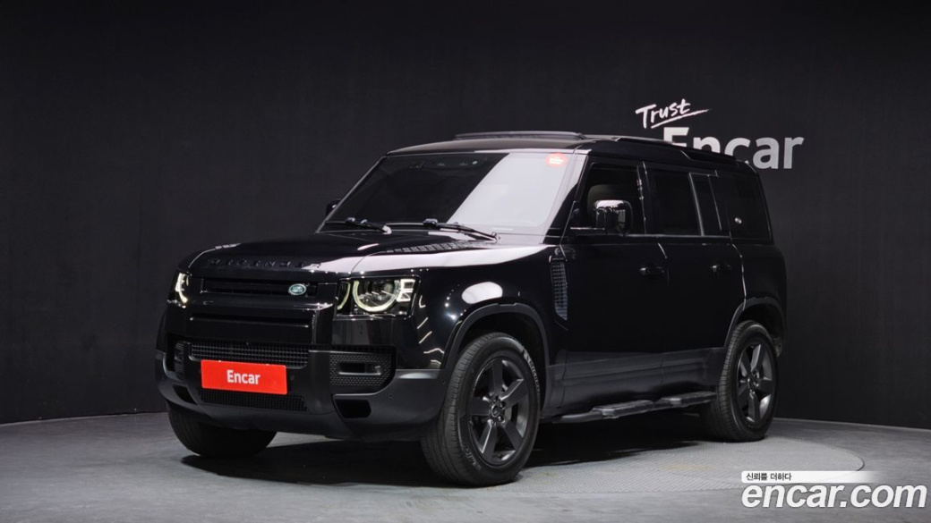 Land Rover Defender 110 D300 HSE, 2022