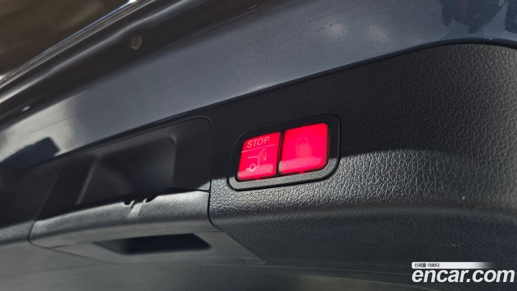 Mercedes-Benz GLB-Class GLB250 4MATIC, 2023