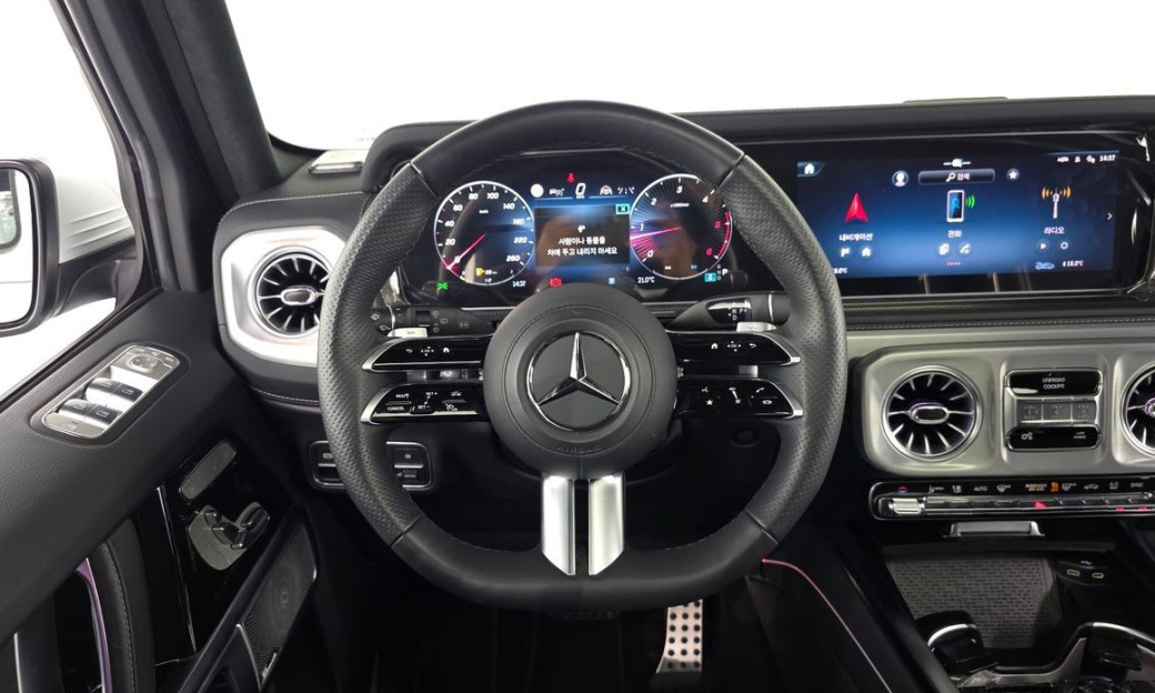 Mercedes-Benz G-Class G450d, 2025