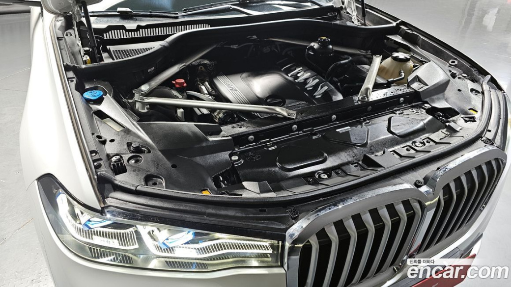 BMW X7 xDrive 40d Design Pure Excellence 6-Seater, 2022