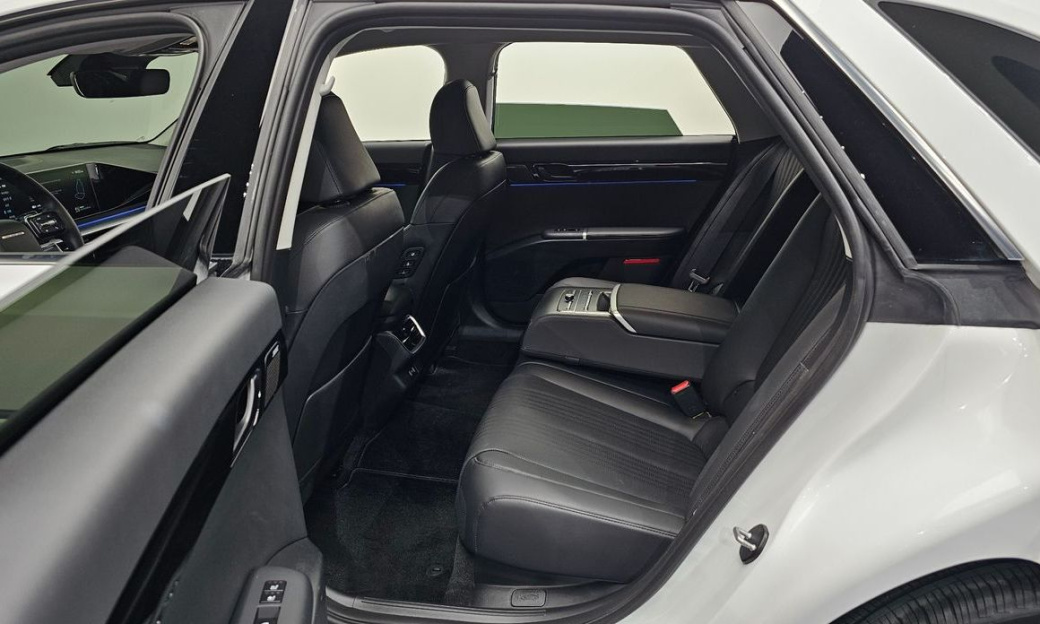 Hyundai Grandeur 2,5 Gasoline 2WD, 2023