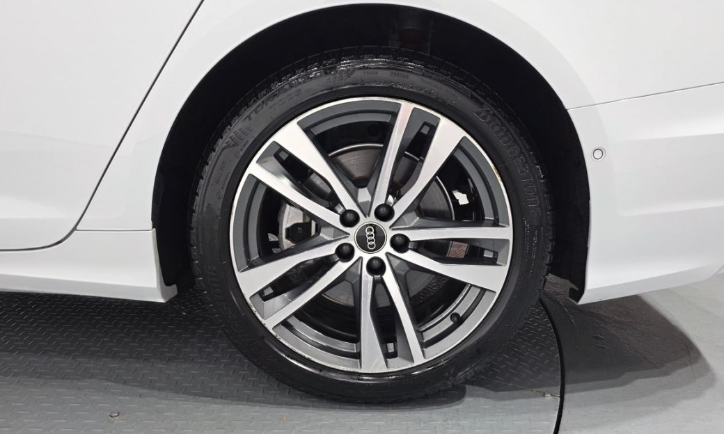 Audi A6 45 TFSI Quattro Premium, 2023