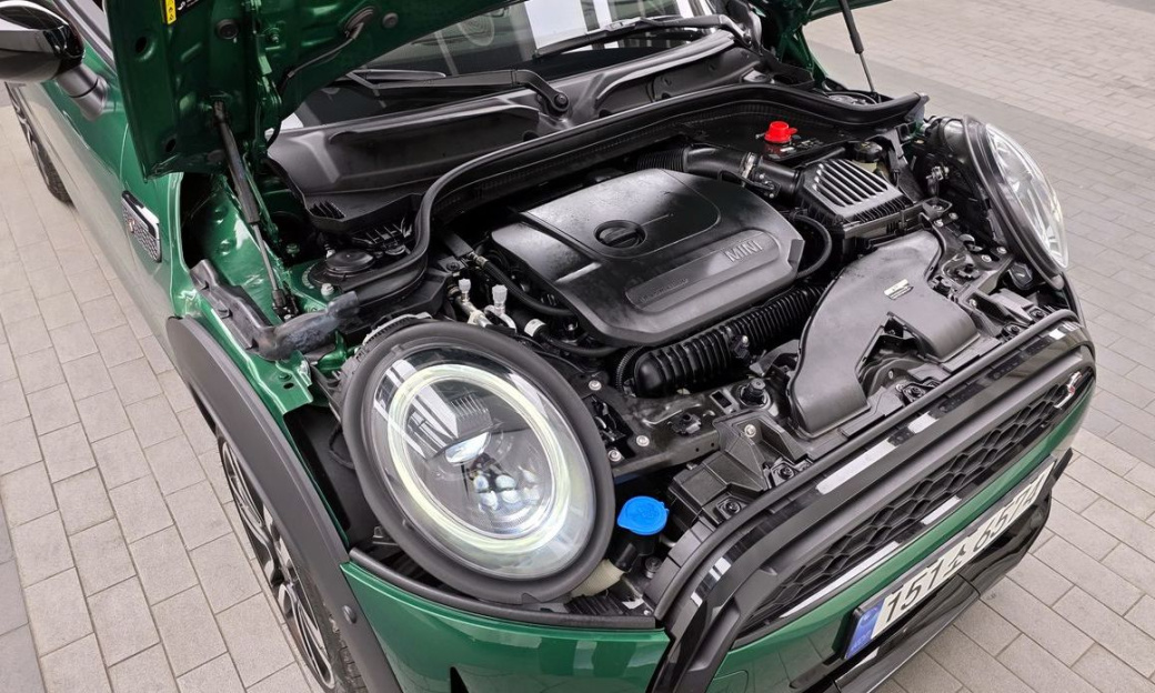 Mini Cooper Convertible Classic, 2024