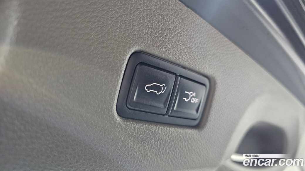 Kia Carnival 9-Seater Signature, 2023