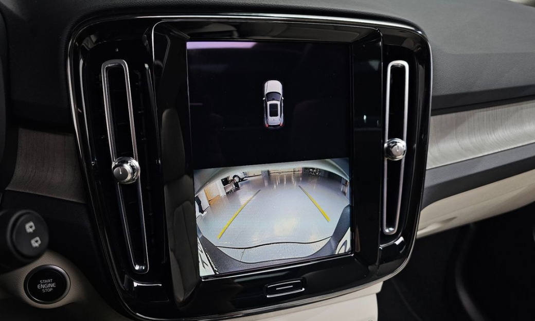 Volvo XC40 B4 Ultimate Bright, 2023