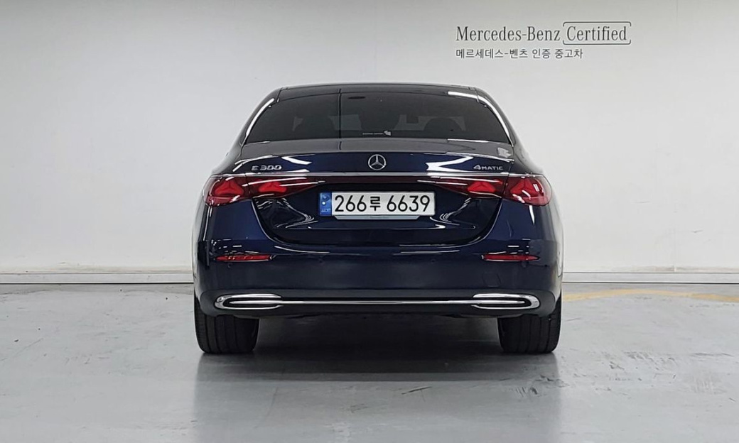 Mercedes-Benz E-Class E300 4MATIC Exclusive, 2024