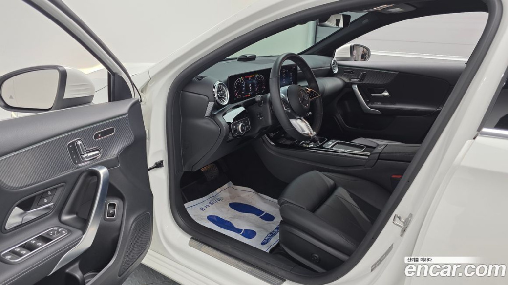 Mercedes-Benz A-Class A220 Sedan, 2024