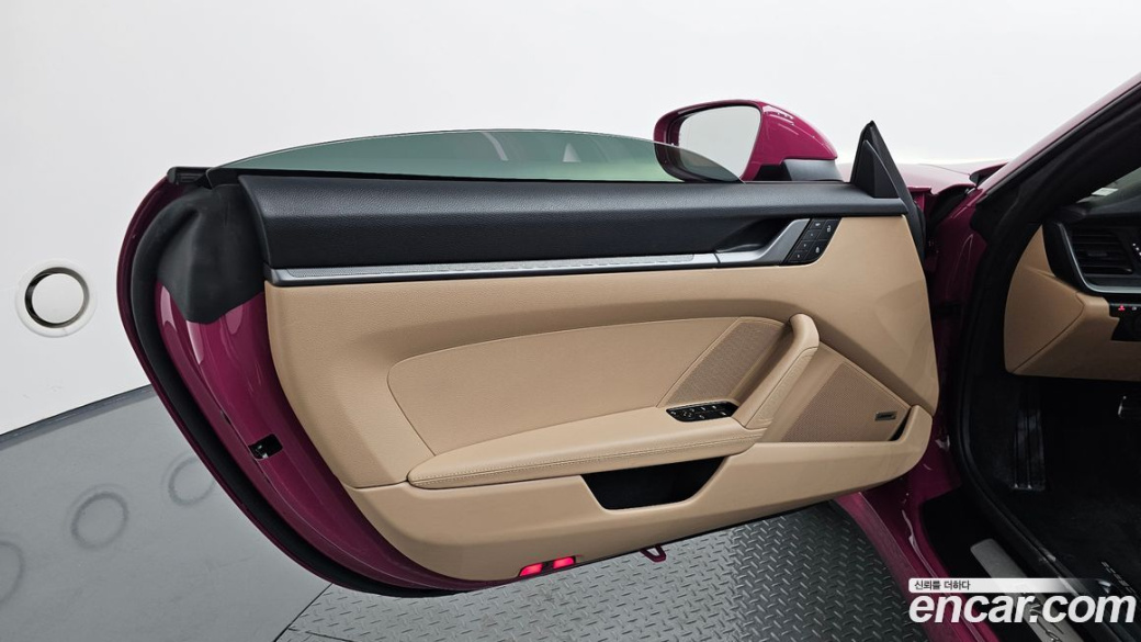 Porsche 911 Carrera Cabriolet, 2024