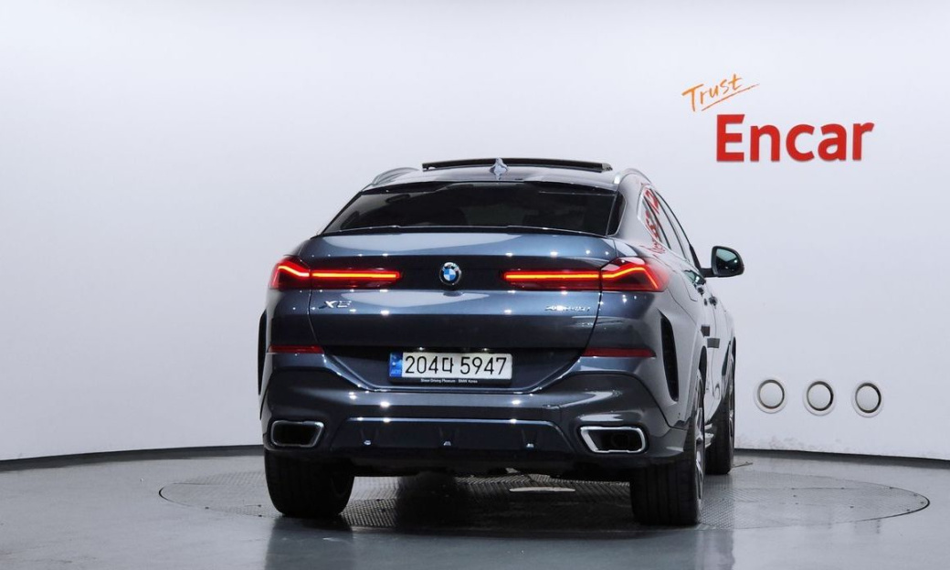 BMW X6 xDrive40i M Sport, 2022