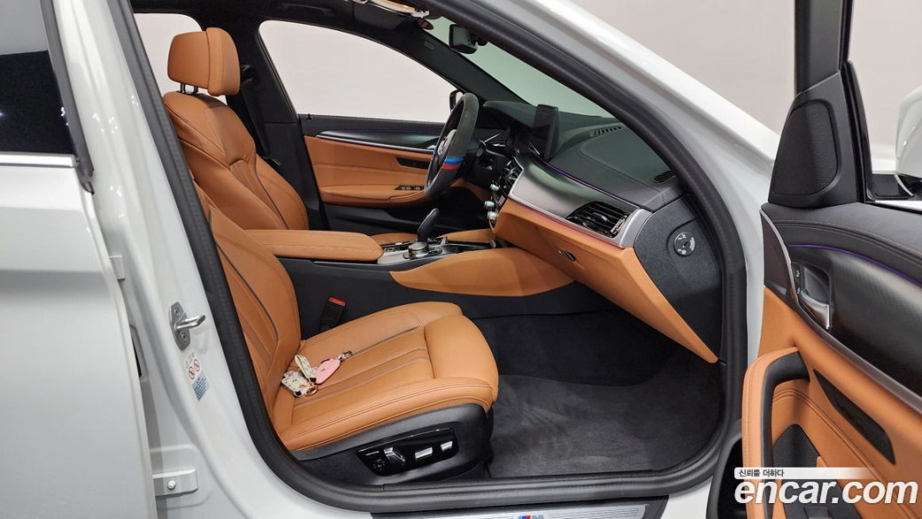 BMW 5-Series 520i M Sport, 2023