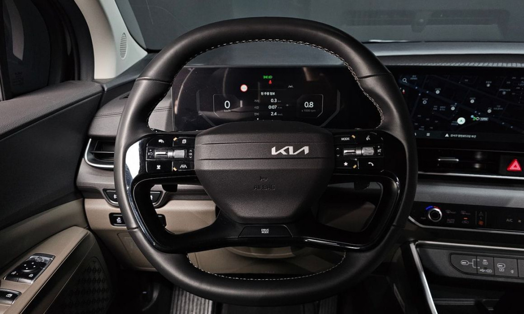 Kia Carnival 9-Seater Noblesse, 2025